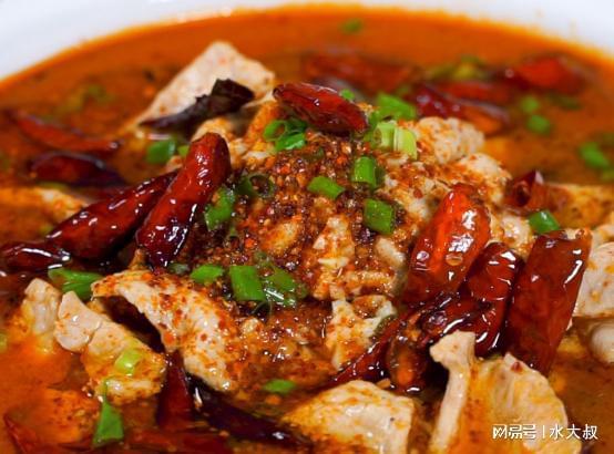 这“3种”食品不要完美体育官网买家里有也不要吃了行家人直言：没病找病(图1)